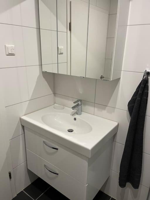 Neu Sanierte Wohnung Fuer 2-4 P Eschwege Luaran gambar