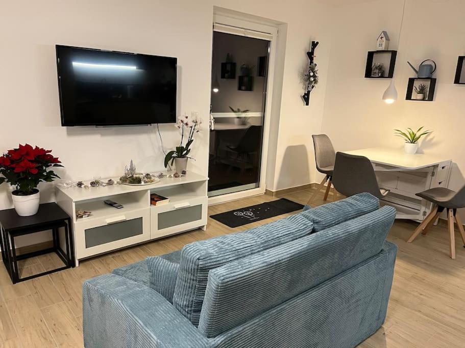 Neu Sanierte Wohnung Fuer 2-4 P Eschwege Luaran gambar