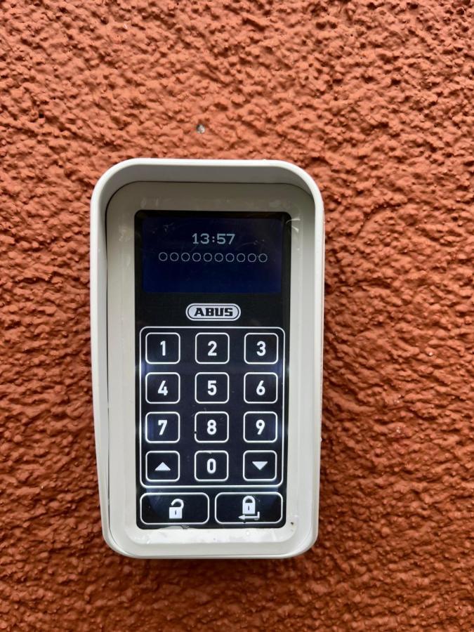 Neu Sanierte Wohnung Fuer 2-4 P Eschwege Luaran gambar
