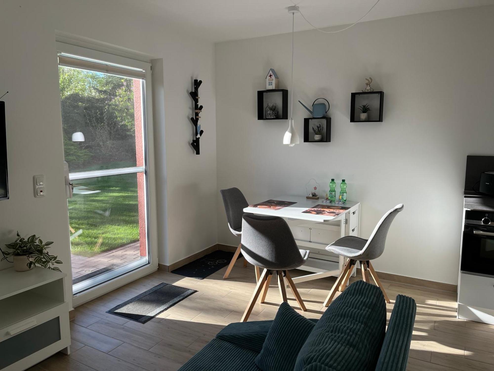Neu Sanierte Wohnung Fuer 2-4 P Eschwege Luaran gambar